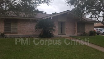 4249 Mulligan Dr in Corpus Christi, TX - Building Photo