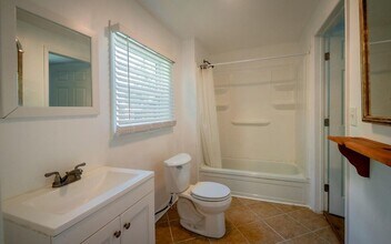 811 Lee Ave in Rossville, GA - Building Photo - Building Photo