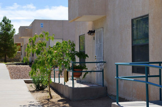 Villa del Sol Senior Apartments in Sunland Park, NM - Building Photo - Building Photo