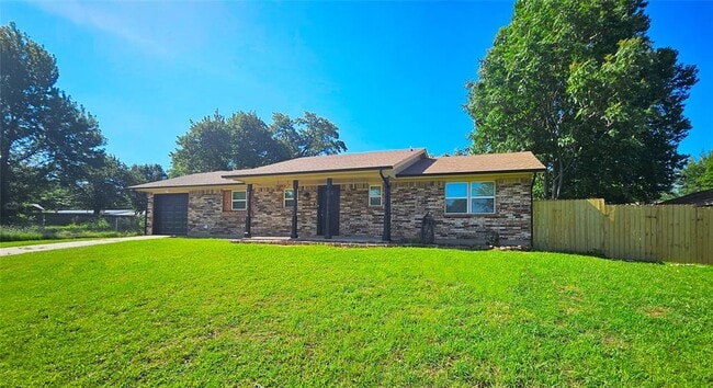 3008 E Noble Dr in Edmond, OK - Building Photo - Building Photo