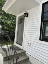 69 Cos Cob Ave in Greenwich, CT - Building Photo