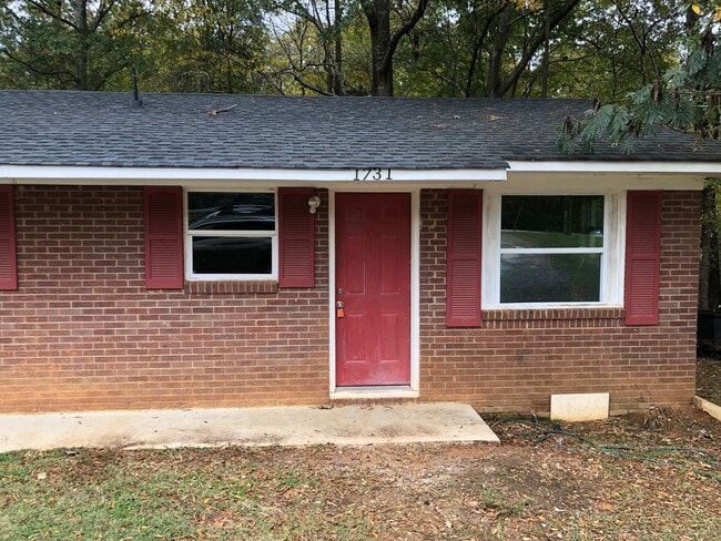 property at 1731 Old Lynwood Cir