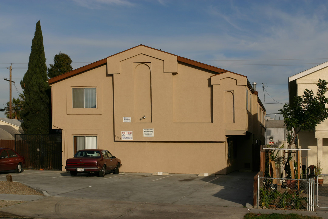 3843 Cherokee Ave in San Diego, CA - Building Photo