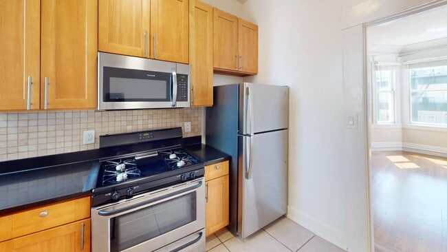 property at 816 California St