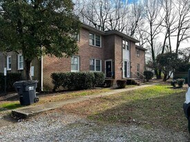 1138 Shuford Ave in Colonial Heights, VA - Building Photo