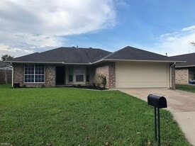 2012 Benjamin in Sanger, TX - Building Photo