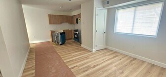 44 Warner St in Hamden, CT - Building Photo