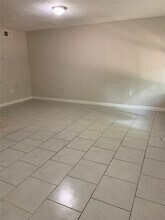 6519 Sloan St in Houston, TX - Building Photo - Building Photo