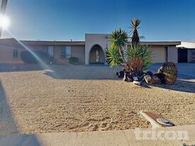 4127 W Mission Ln in Phoenix, AZ - Building Photo