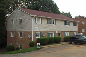 Olde English in Winston-Salem, NC - Foto de edificio - Building Photo