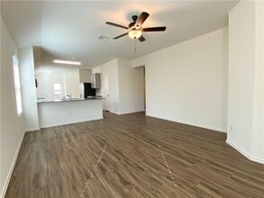 301 Greatest Gift Wy in Jarrell, TX - Building Photo - Building Photo