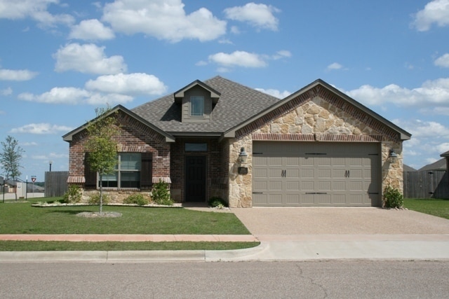property at 3000 Silver Saddle Dr