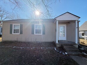 619 E Jackson St in Union City, TN - Building Photo - Building Photo