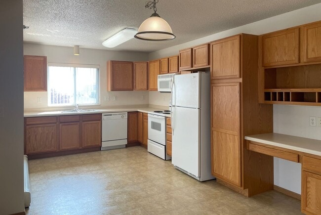 4431 Calico Dr S in Fargo, ND - Building Photo - Building Photo