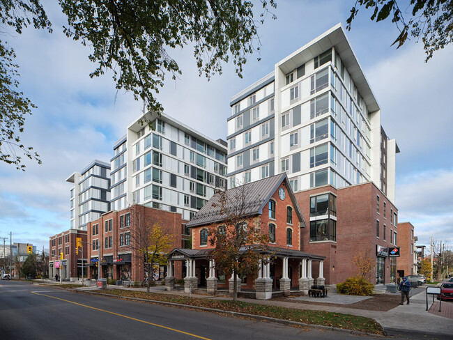 265 Laurier Av E