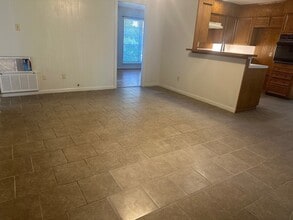 319 Chestnut St in Lake Jackson, TX - Building Photo - Building Photo