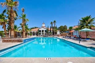 The Retreat at Mesa Hills in El Paso, TX - Building Photo