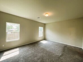 10012 Wimbledon Ct in The Village, OK - Building Photo - Building Photo