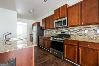 207 Hollyhock Ln in Dallas, GA - Building Photo - Building Photo
