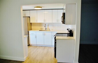 4770 NW 10th Ct in Plantation, FL - Building Photo - Building Photo