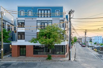 5 Ward St in Somerville, MA - Foto de edificio - Building Photo