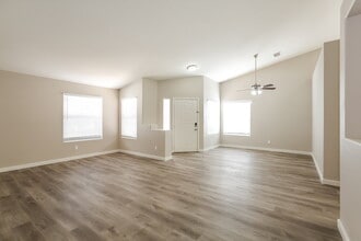 5201 Black Port Ct in Las Vegas, NV - Building Photo - Building Photo