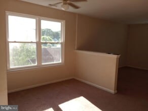 10 Maynard Dr in Sicklerville, NJ - Building Photo - Building Photo