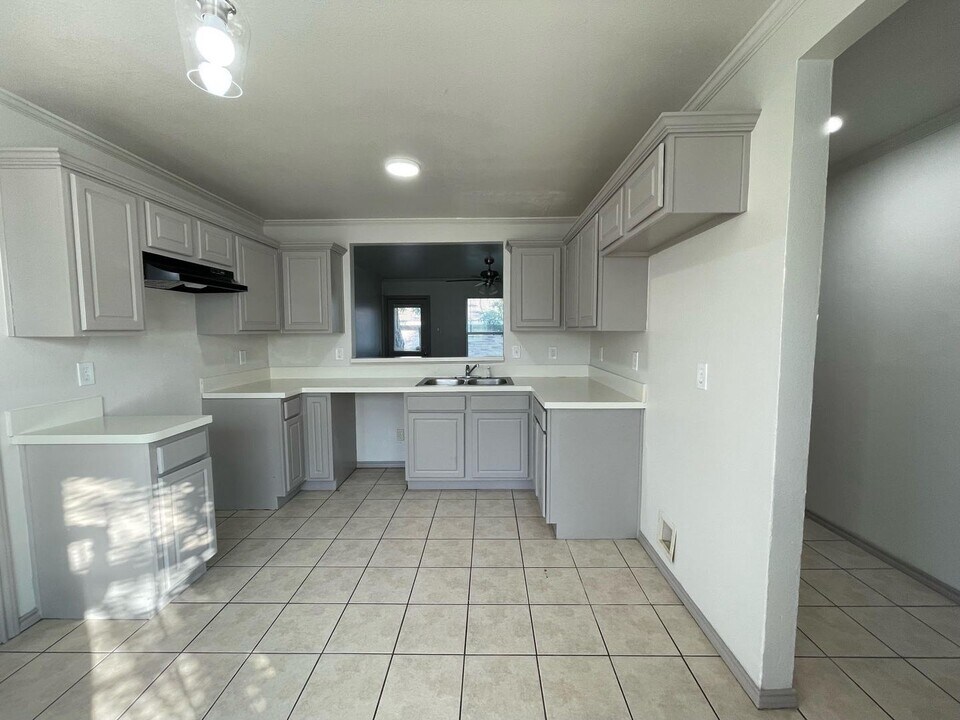 4102 Opal Ave in Dallas, TX - Building Photo