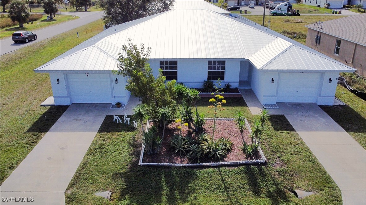 250 SW 3rd St in Cape Coral, FL - Building Photo