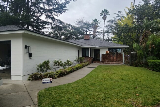 property at 2356 N Holliston Ave