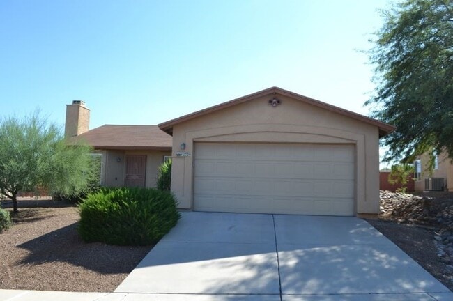 property at 4235 S Mayberry Pl