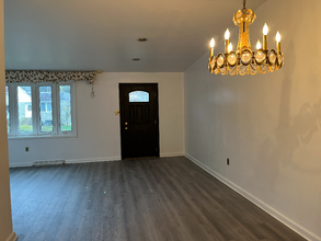 594 Wanamaker Rd in Jenkintown, PA - Building Photo - Building Photo