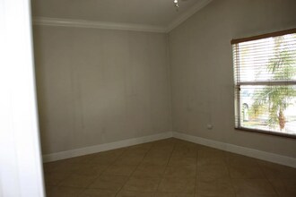 4743 Clemens St in Greenacres, FL - Building Photo - Building Photo