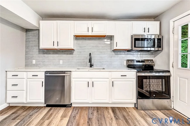 2003 2nd Ave, Unit 2003 2nd Ave