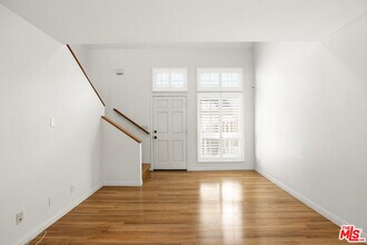 249 Alpine St in Pasadena, CA - Building Photo - Building Photo