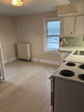 863 W Spruce St in Coal Township, PA - Building Photo - Building Photo