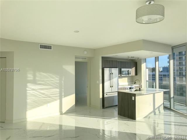 200 Biscayne Blvd-Unit -3700 in Miami, FL - Building Photo - Building Photo