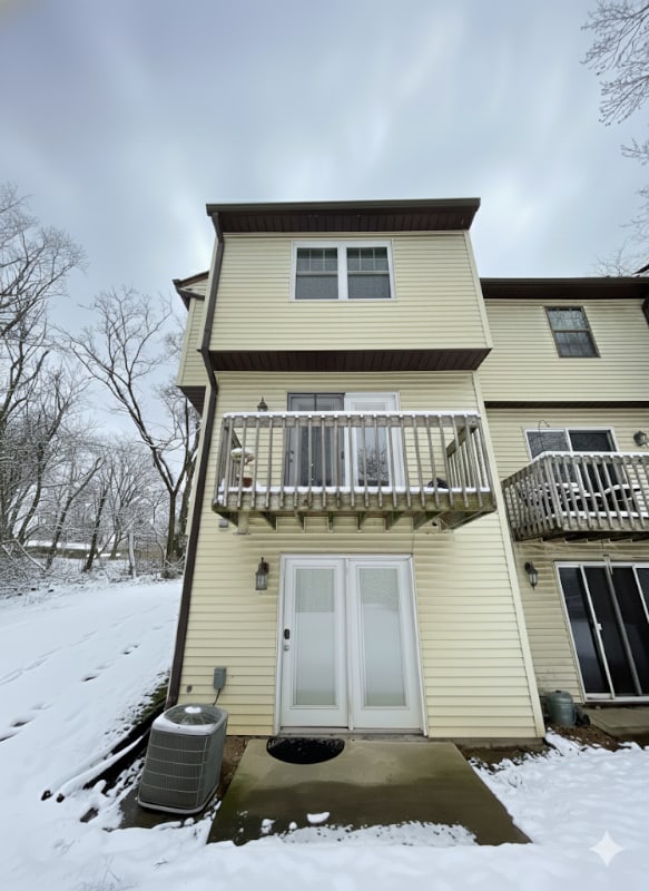 2350 S Henderson St in Bloomington, IN - Building Photo - Building Photo