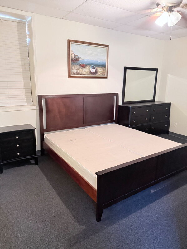 property at 100 E Broadway St