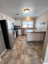 707 Bong Blvd in Duluth, MN - Building Photo - Building Photo