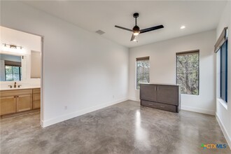 1211 Westhaven Dr in Canyon Lake, TX - Building Photo - Building Photo