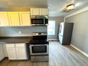 807 S Taft Ave in Indianapolis, IN - Building Photo - Building Photo