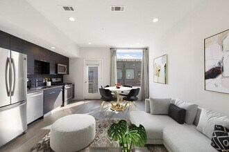 1800 E 4th St in Austin, TX - Building Photo - Building Photo