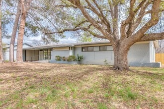 2618 A in San Angelo, TX - Foto de edificio - Building Photo