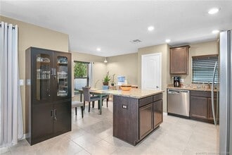 5501 Jamboree Dr in Fort Pierce, FL - Building Photo - Building Photo