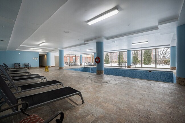 2727 Rue Saint-Patrick in Montréal, QC - Building Photo - Building Photo