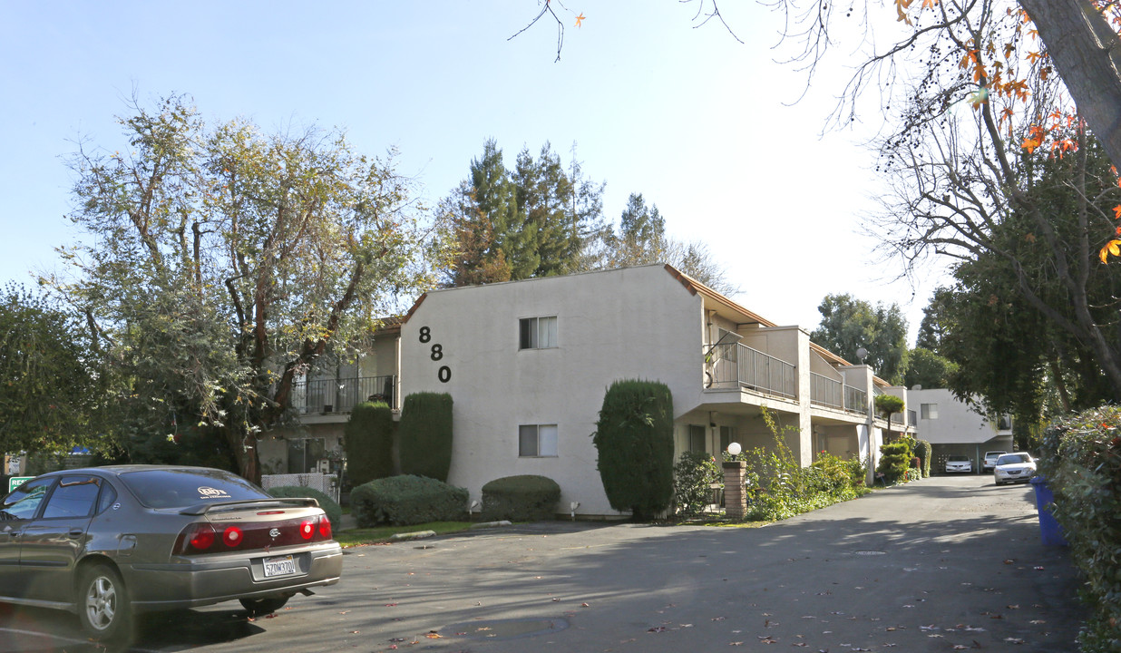 880 Willow St in San Jose, CA - Foto de edificio