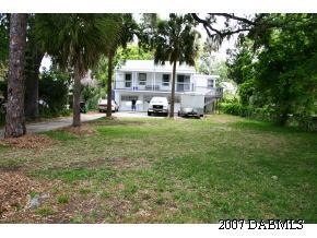 807 S Ridgewood Ave in Daytona Beach, FL - Building Photo - Building Photo