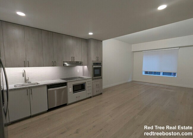 56 Brighton Ave, Unit #208 in Boston, MA - Building Photo - Building Photo