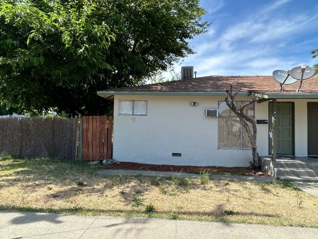property at 824 Gardella Ave